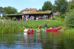 Einkehren beim "Cafe am Fuhlensee" zum Fischbrötchen